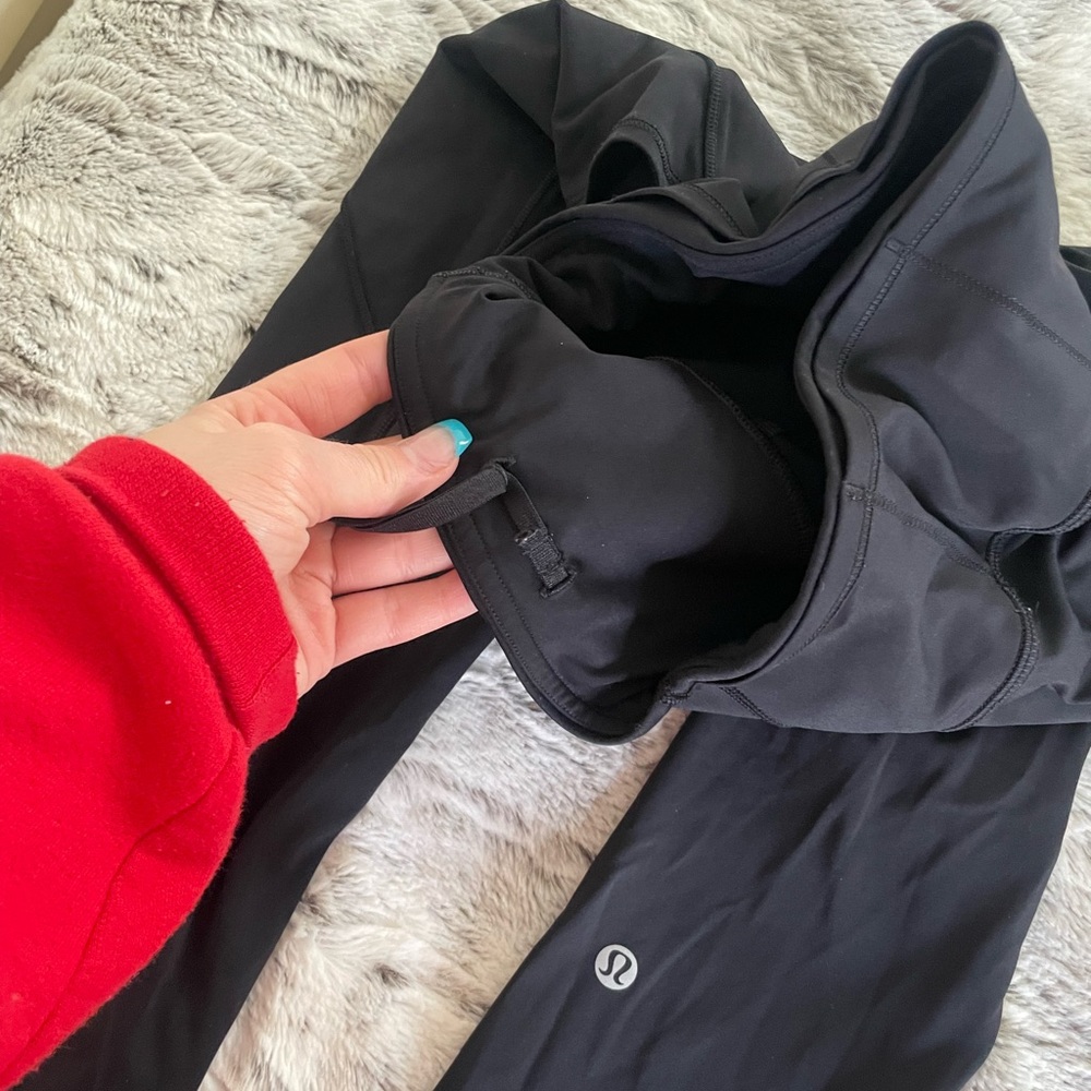 Winder Under Lululemon leggings
